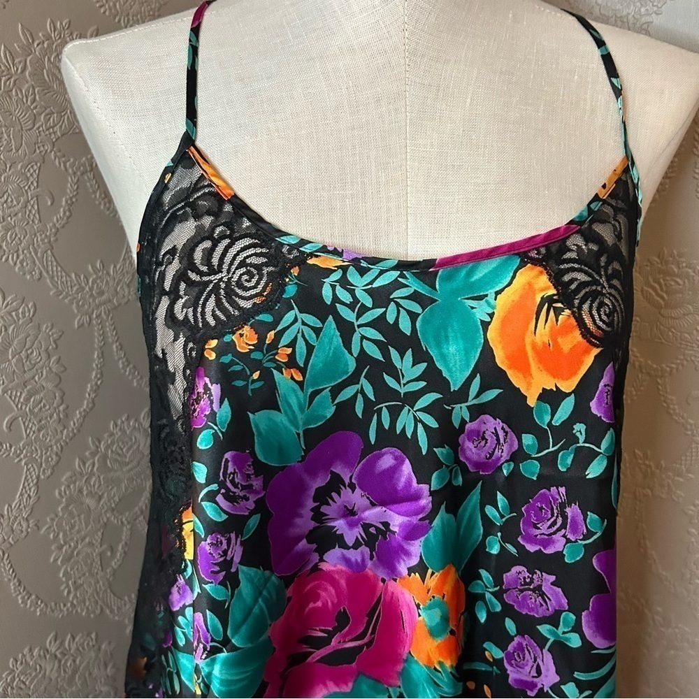 Vintage Union Made floral nightgown excellent condition black lace large - Picture 2 of 7
